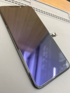 iPhoneXSMAX液晶交換修理