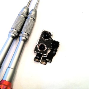 iPhone11Pro アウトカメラ修理