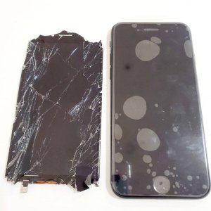 iPhone8 フロントパネル交換