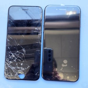 【iPhone8 パネル交換】パネルが割れてしまうとおケガをされる場合もありますのでお早めの修理がお薦めです!!