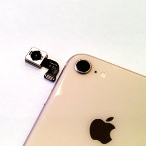 iPhone8 アウトカメラ修理