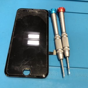 iPhoneSE2（アイフォンSE２） パネル（画面）交換