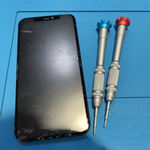 iPhone11 パネル交換