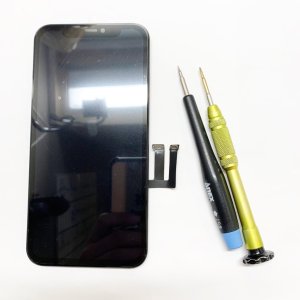 iPhone11 フロントパネル交換