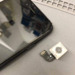 iPhone8 アウトカメラ交換修理