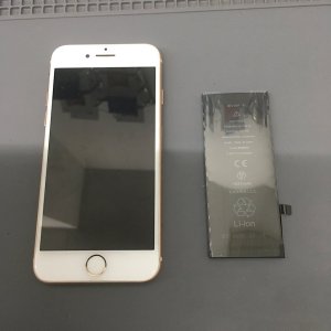 iPhone8 バッテリー交換修理