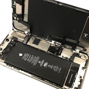 iPhone11 バッテリー交換
