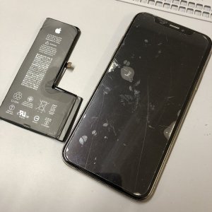 iPhoneXs バッテリー交換