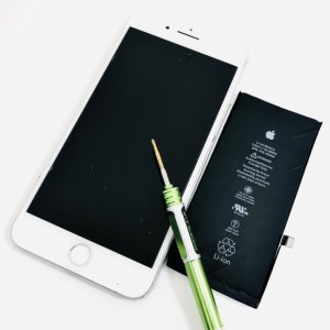 iPhone8Plus バッテリー交換修理