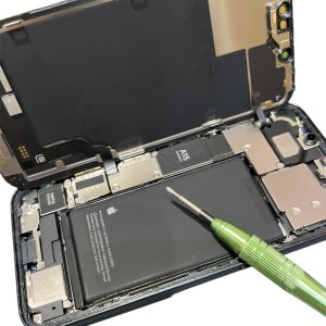 iPhone13 【アイフォン13】 バッテリー交換