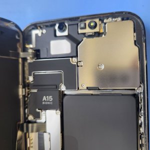 【iPhone13ProMax インカメラ交換】カメラ関連の不具合でお困りな時は当店までご相談下さい!!様々な症状にご対応しております!｜前橋市岩神町