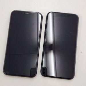 【iPhoneX 液晶交換】画面が映らなくなりお困りの時はすぐご相談ください!!液晶交換、即時ご対応致します!!