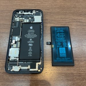 iPhone12mini修理 バッテリー交換｜蕨市北町