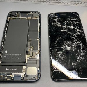 iPhoneSE3 液晶交換修理|東京都町田市金井