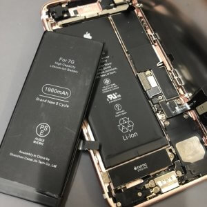iPhone7 バッテリー交換