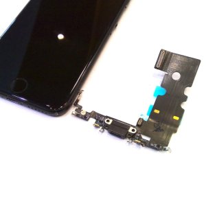 iPhone8 ライトニング修理