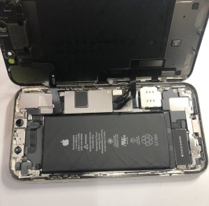 iPhoneXR バッテリー交換