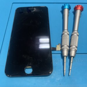 iPhoneSE3 パネル交換