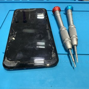 iPhoneSE2（アイフォンSE２） パネル（画面）交換