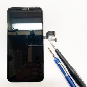 iPhoneXS フロントパネル交換