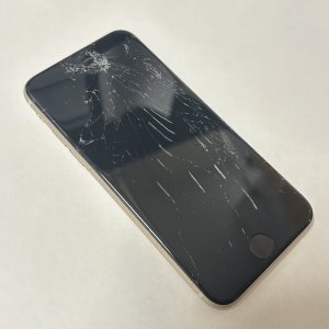 iPhoneSE3 フロントパネル交換