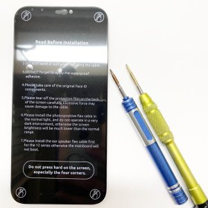 iPhone12 フロントパネル交換
