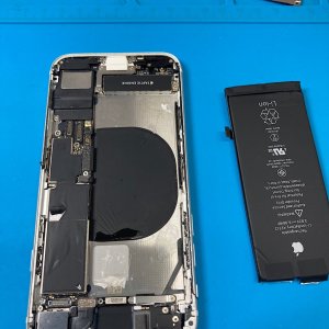 iPhoneSE3 バッテリー交換修理|東京都町田市木曽