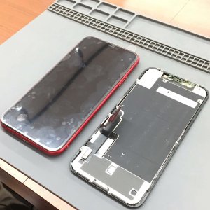 iPhone11修理 落下画面破損 液晶交換 | 町田市高ヶ坂