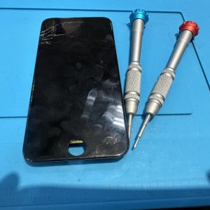 iPhoneSE3 液晶交換