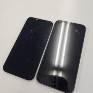 iPhone13 フロントパネル交換 | 高崎市緑町