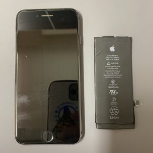 iPhone8　バッテリー交換
