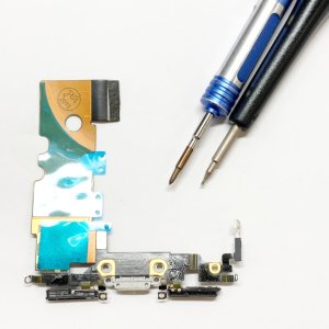 iPhoneSE2 ライトニング修理