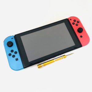 Nintendo Switch ブルースクリーン 基盤 修理