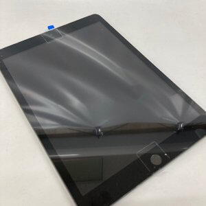 iPad8 落下して画面ヒビ割れ ガラスパネル交換 | 神奈川県相模原市南区麻溝台