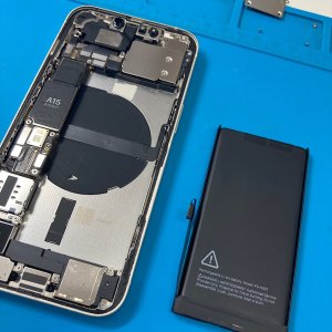 iPhone13 電池残量十分なのにシャットダウン!バッテリー交換 | 相模原市南区相武台