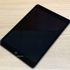 iPad 9 落下亀裂 ガラスパネル交換 | 神奈川県相模原市南区大野台