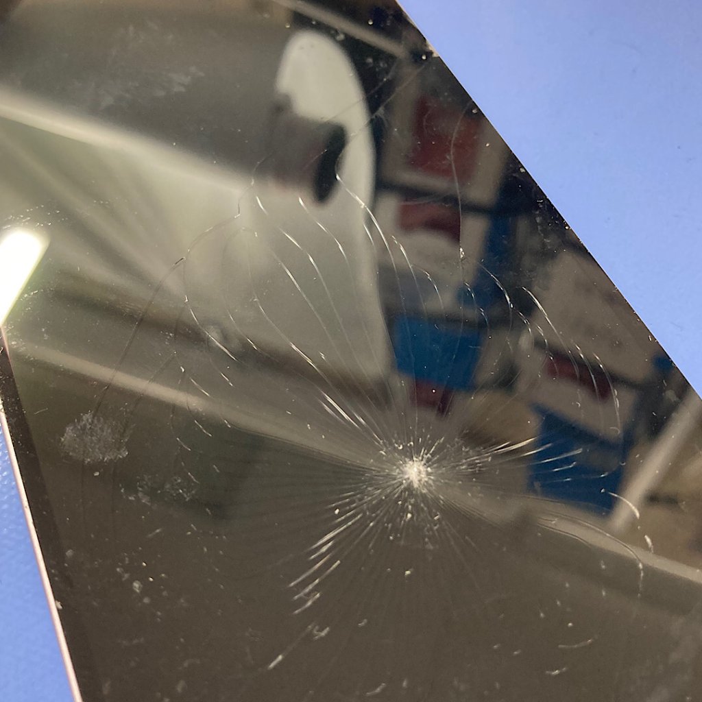 iPhone14Plus 落下破損 パネル交換 | 東京都町田市中町