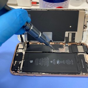 iPhone8  蓄電能力低下 バッテリー交換 | 神奈川県相模原市南区若松