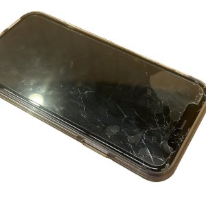 iPhone11 フロントパネル交換