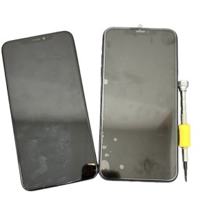 iPhone XS MAX液晶交換修理