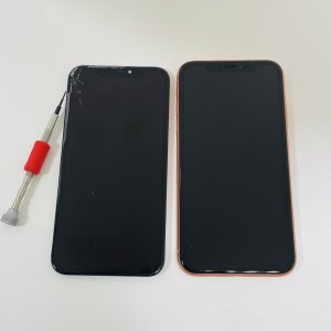 iPhoneXR フロントパネル交換修理 液晶 画面 不良 割れ