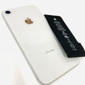 iPhone8 バッテリー交換修理