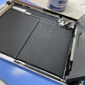 iPad8 電池劣化 バッテリー交換| 神奈川県相模原市南区鵜野森