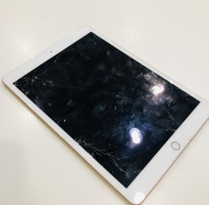 iPad5 液晶交換+基盤修理