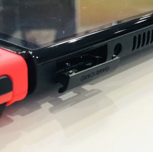 Nintendo Switch 任天堂スイッチ ゲームスロット交換