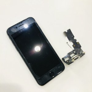 iPhone8 ライトニング交換