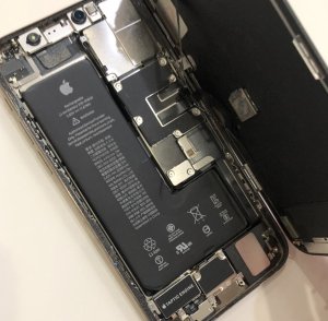iPhoneXS バッテリー交換