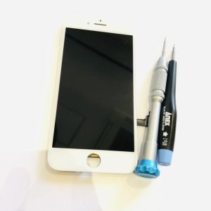 iPhone8　パネル交換修理