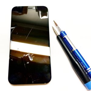 iPhone12mini フロントパネル交換