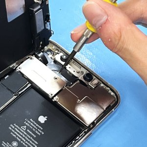 【iPhone12Pro フロントパネル交換】画面のガラス割れやタッチ不良も即修理可能です。当店までご相談下さい!!｜高崎市問屋町